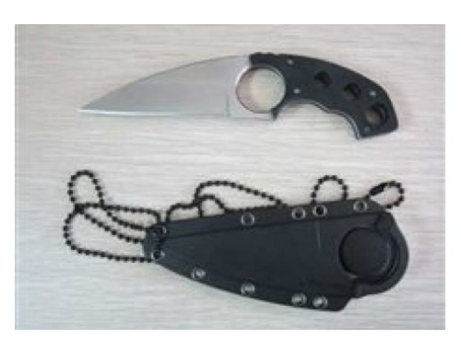 Buckland Reverse Karambit Neck Knife Buckland Reverse Karambit Neck Knife