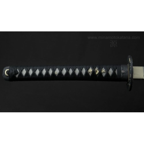 Warriors Rage in Black Katana in 1095