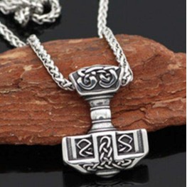 Mjolnir in Viking Pouch